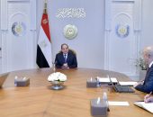 “السيد الرئيس عبدالفتاح السيسي يطلع من وزير الاسكان على نتائج الزيارة الأخيرة للوفد الوزاري المصري إلى تنزانيا الخاصة بسد جوليوس نيريري”.
