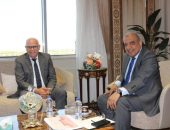 وزير قطاع الأعمال العام يستقبل محافظ بورسعيد لبحث مستجدات الأعمال والتعاون فى استثمار الأصول المملوكة للشركات التابعة فى نطاق المحافظة والتوسع فى إنتاج الإطارات