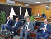 محافظ الإسماعيلية يستقبل رئيس هيئة قضايا الدولة في مستهل زيارته لمحافظة الإسماعيلية