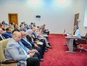 وزيرة البيئة تجتمع بالعاملين بجهاز تنظيم إدارة المخلفات لمناقشة أطر تعزيز ملفات العمل بكافة أنواع المخلفات