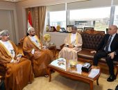 وزير الإسكان يلتقى نظيره العماني لبحث سبل تعزيز التعاون المشترك بين البلدين في مجال التنمية العمرانية.. وتبادل الخبرات والتجارب