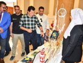 وزير الشباب والرياضة يفتتح معرض  للحرف اليدوية بالمدينة الشبابية والرياضية بشرم الشيخ