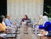 وزيرة التضامن الاجتماعي تجتمع مع فريق تنمية الأصول بالوزارة لمراجعة موقف التسجيل والإشهار وتعظيم استثمارها لصالح تنمية الموارد