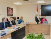 وزيرة البيئة تبحث مع وفد الآتحاد الأوروبي تطوير السياسات المحفزة للاقتصاد الأخضر