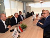 وزير الإسكان يلتقى مسئولى شركة السويدى إليكتريك لمناقشة دور المستثمرين في تطوير المناطق الصناعية بالمدن الجديدة