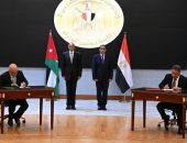 رئيسا وزراء مصر والأردن يوقعان محضر اجتماعات الدورة الـ ٣٢ للجنة العليا المصرية الأردنية المُشتركة … ويشهدان توقيع بروتوكول لتعزيز التعاون الثنائي في المجال الإعلامي