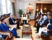 وزيرة الهجرة تستقبل السفير اليوناني لدى مصر لبحث تعزيز سبل التعاون في العديد من الملفات المشتركة بما في ذلك ملف العمالة الموسمية