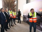 رئيس الوزراء يتفقد مشروع إنشاء مصنع “بوش” الألمانى للبوتاجازات في مصر