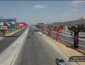 نقلة نوعية كبيرة في وسائل المواصلات في مصر  لازم نشوف الصور دي بتقدير كبير  لمجهود المصريين  وهما بينفذوا أعمال تنفيذ مشروع مونوريل غرب النيل