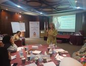 استئناف النقاش حول موضوع مهارات الخطابة والتواصل في المجال العام في الجلسة الثامنة والأخيرة