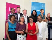 وزيرة الثقافة تهنيء فريق عمل فيلم رفعت عيني للسماء بفوزه بجائزة العين الذهبية