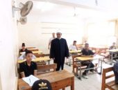 رئيس الإدارة المركزية لشؤون التعليم يتفقد امتحانات الشهادتين الابتدائية، والإعدادية، بمنطقة المنوفية الأزهرية.
