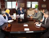 محافظ بني سويف يراجع مع المختصين الموقف التنفيذي لمشروع الصرف الصحي بنزلة الديب ضمن البرنامج القومي لتوصيل خدمة الصرف بالمشاركة المجتمعية.