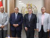 رئيس الهيئة يؤكد خلال الاجتماع على أهمية التعاون بين الهيئة والمجلس لجذب الاستثمارات الدوائية العالمية