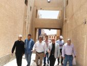 استكملت أجهزة مدن السادات، والمنيا الجديدة، والعبور، أعمال تطوير ورفع كفاءة الطرق ضمن جهود دفع عجلة التنمية والانتهاء من المشروعات الجارى تنفيذها بالمدن الجديدة، وحرصاً على توفير سبل الراحة لقاطني المدن الجديدة.