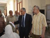 نائب رئيس جامعة الأزهر للوجه البحري يتفقد امتحانات كليتي الشريعة والقانون للبنين والدراسات الإسلامية للبنات بدمنهور