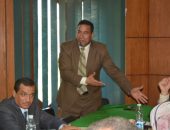 نائب رئيس جامعة الأزهر يعقد اجتماعًا بعمداء كليات الوجه البحري ويؤكد على استعدادات الفرع لامتحانات نهاية العام