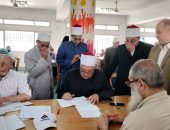 رئيس قطاع المعاهد الأزهرية يتفقد مركز تصحيح شهادات القراءات بمجمع مدينة نصر النموذجي