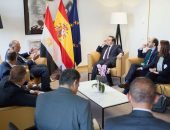 الوزير سامح شكري يبحث مع وزير خارجية إسبانيا جهود تعزيز الاعتراف بالدولة الفلسطينية وتفعيل حل الدولتين