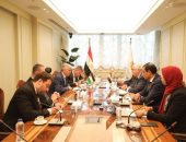 وزير التعليم العالي يلتقي نظيره الفلسطيني لبحث سُبل التعاون المُشترك