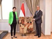 وزير العمل بحث مع السفيرة القبرصية بالقاهرة آليات تنفيذ خطة إرسال عِمالة مصرية إلى قبرص…