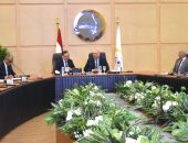 وزيرا النقل والبترول والثروة المعدنية يعقدان اجتماعا موسعاً لبحث آخر المستجدات الخاصة  بعدد من المشروعات  الهامة ذات الاهتمام المشترك