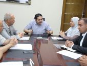 نائب المحافظ السيد “بلال حبش” يعقد اجتماعا لمناقشة مستجدات وسير العمل بالمنظومة الرقمية لحوكمة وإدارة أصول الدولة