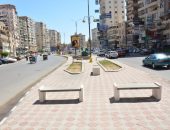 محافظ الدقهليه يكلف مدير إدارة متابعة المشروعات بالمحافظة بالاشراف علي تركيب مقاعد انتظار للمواطنين بطول شارع قناة السويس بالجزيرة الوسطي .