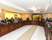 محافظ الفيوم يتابع مع رؤساء المدن إجراءات تلقي طلبات التصالح في مخالفات البناء