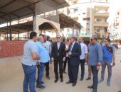 محافظ كفر الشيخ يتابع أعمال تطوير السوق الحضرى الجديد بمحور صبرى القاضى بغرب عاصمة المحافظة ..مكلفاً بسرعة الإنتهاء من المشروع تلبية لاحتياجات المواطنين