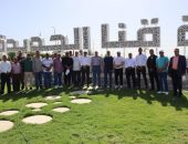 نائب رئيس هيئة المجتمعات العمرانية يتابع سير العمل وموقف الخدمات بمدينتي قنا الجديدة وغرب قنا