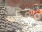 إزالة فوريه لحالة تعدي ببناء سور بالطوب الأبيض  مدينةالقناطرالخيرية