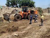 ردم لبشة وإيقاف أعمال وفك شدة خشبية قبل الشروع في المخالفة جهود طوخ فى التصدى لمخالفات البناء والتعديات على الاراضي