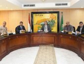 محافظ الفيوم يتابع مع الأجهزة التنفيذية الاستعدادات النهائية لامتحانات الثانوية العامة