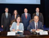 بحضور السفير الفرنسي د. الخشت يوقع  تجديد اتفاقية التعاون بين جامعتى القاهرة والسربون باريس 1