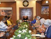 محافظ بورسعيد يلتقي عددا من أصحاب المطاعم و الكافتيريات بالمحافظة لمناقشة مقترح إقامة ” مطعم ”  بطراز شرقي مصمم على أعلى مستوى بالممشى السياحي