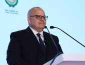 د. الخشت: بدء إنشاء مرصد اقتصادي باستخدام الذكاء الاصطناعي وبدء الدراسة ببرنامج الماجستير المهنى للتكنولوجيا المالية بجامعة القاهرة