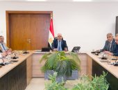 الدكتور سويلم يتابع الموقف المائى خلال فترة أقصى الإحتياجات  المائية