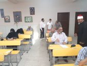 رئيس منطقة الإسكندرية الأزهرية يتفقد اختبارات نهاية المستوى برواق العلوم الشرعية والعربية بالإسكندرية