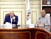 محافظ بني سويف يناقش مع السكرتير العام المساعد جهود الأجهزة التنفيذية في ملف التعديات ومواجهة البناء المخالف والمتغيرات المكانية