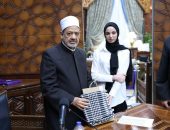 شيخ الأزهر لأبنائه من طلاب غزة: علمتم العالم الصمود والمثابرة وأرى ذلك في صمودكم وإصراركم على استكمال تعليمكم