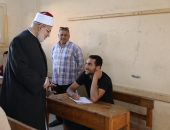 وكيل الأزهر يتفقد لجان امتحانات الثانوية الأزهرية في شبين الكوم.. ويؤكد: طلابنا أمانة في رقابنا