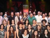 وزيرة الثقافة تشهد العرض المسرحي “حاجة تخوف” مشروع تخرج قسم التمثيل باستديو المواهب وتشيد بالمواهب المشاركة