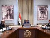 في أول اجتماع بعد تشكيل الحكومة الجديدة: رئيس الوزراء يتابع إجراءات حل مشكلة الكهرباء ووقف تخفيف الأحمال