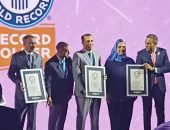 محافظ دمياط تٌهنئ مديرية الصحة لتحقيقها أرقام قياسية للوزارة بموسوعة جينيس العالمية