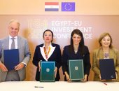 خلال فعاليات مؤتمر الاستثمار المصري الأوروبي الدكتورة رانيا المشاط وزيرة التعاون الدولي توقع وتشهد توقيع اتفاقيتين بقيمة 621 مليون يورو مع بنك الاستثمار الأوروبي وصندوق SPE  كابيتال لتنمية الصناعات الخضراء المستدامة (GSI) وتعزز الاستثمار في أسهم شركات القطاع الخاص في القطاعات الاستراتيجية