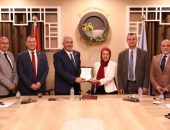 نائب رئيس جامعة الأزهر يؤكد على إتاحة جميع الإمكانات الأكاديمية بالجامعة لدعم جهود الدولة المصرية نحو تنفيذ أهداف التنمية المستدامة وتحقيق رؤية مصر 2030م