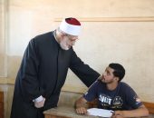 وكيل الأزهر يتفقد لجان امتحانات الثانوية الأزهرية في شبين الكوم.. ويؤكد: طلابنا أمانة في رقابنا