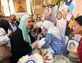 وزيرة التضامن الاجتماعي ووفد من البنك الدولي يتفقدان سير العمل بوحدة الخازندار بالقاهرة والإطلاع على التجربة المصرية في تنفيذ برنامج الدعم النقدي المشروط “تكافل وكرامة”