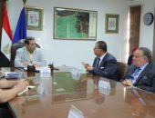 محافظ دمياط يلتقى مع ممثلى جمعية المستثمرين لمناقشة أوجه التعاون
